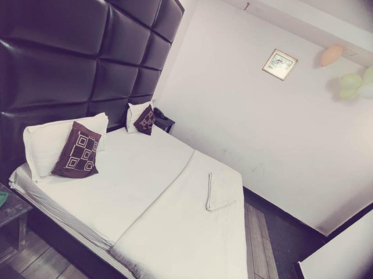 Hotel Saya Deluxe Near New Delhi Railway Station ' Kültér fotó